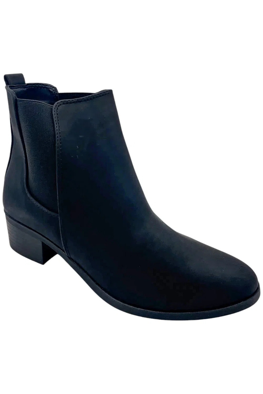Qupid Women's Repeat Chelsea Ankle Low Heel Boots Black Nubuck - Medium